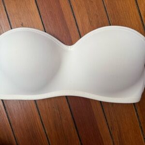 Strapless Seamless Molded Cup Bra - White, 36B
